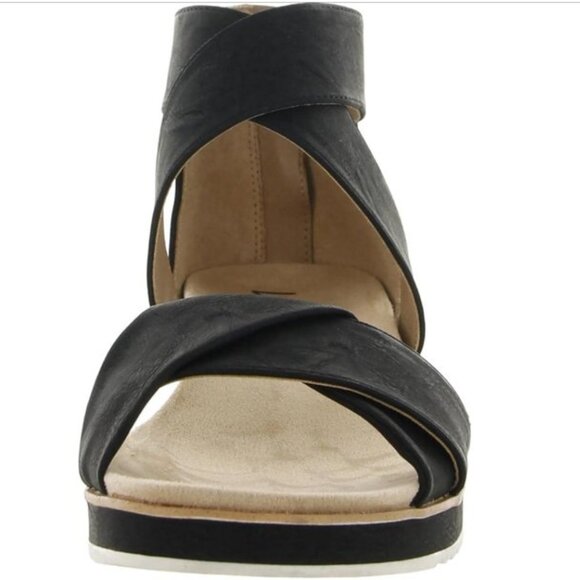 LifeStride Women’s Zoom Sport Sandal – Black - Picture 6 of 6